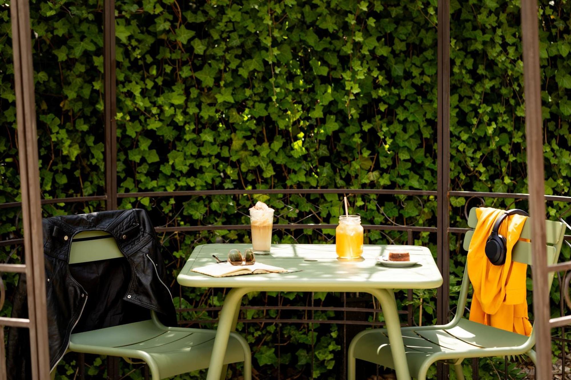 Hotel Moxy Paris Val D'Europe Montévrain Esterno foto