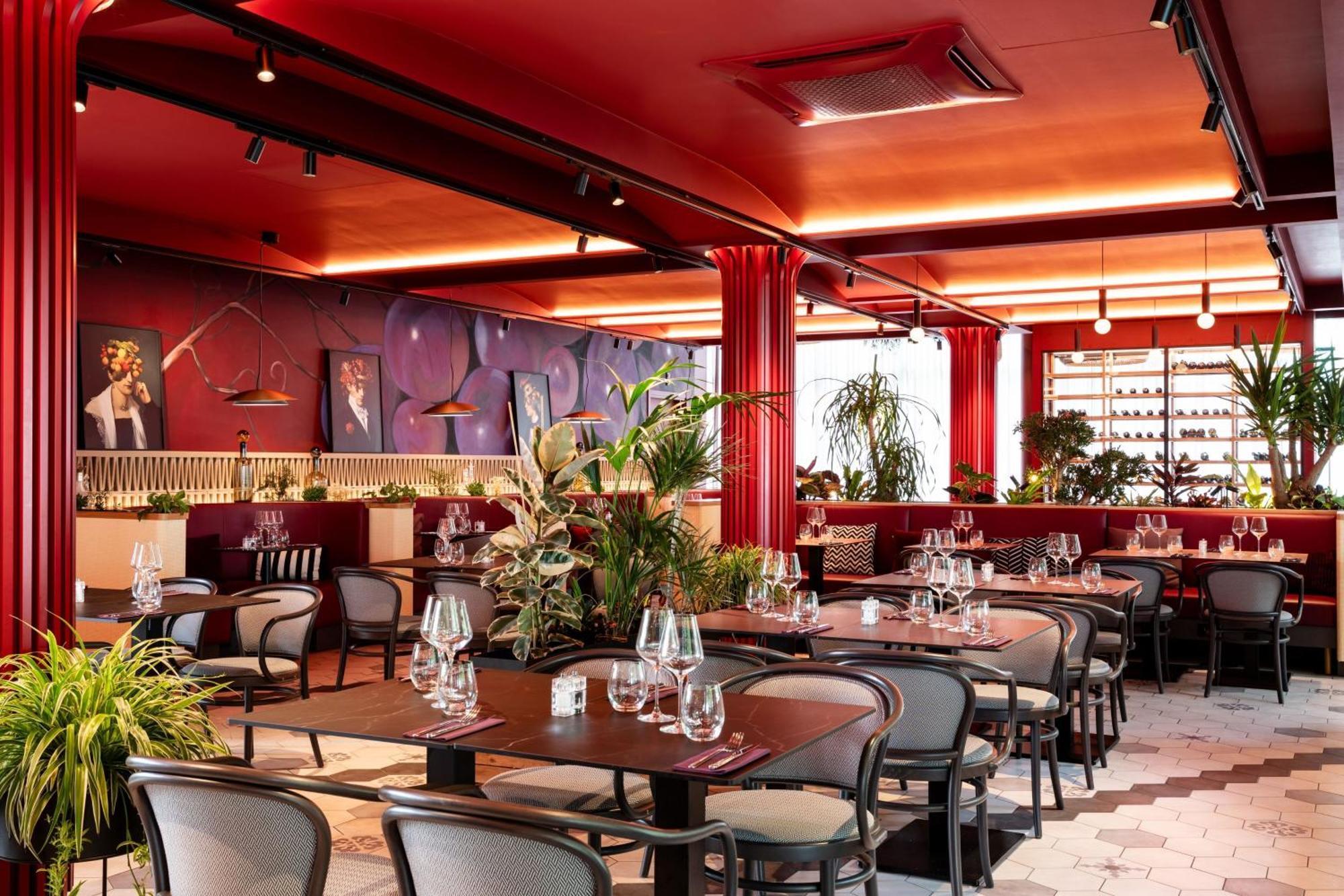 Hotel Moxy Paris Val D'Europe Montévrain Esterno foto