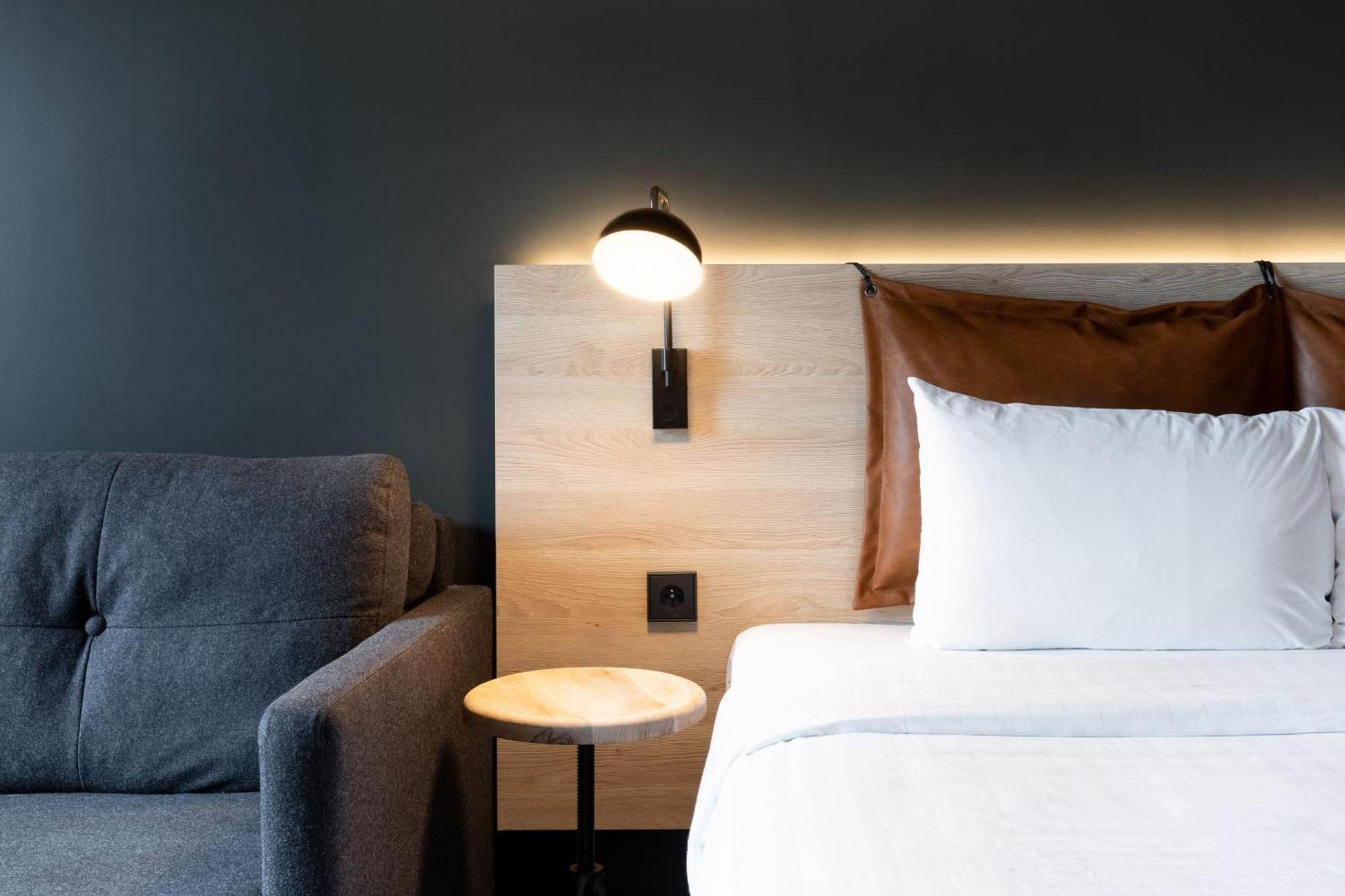 Hotel Moxy Paris Val D'Europe Montévrain Esterno foto